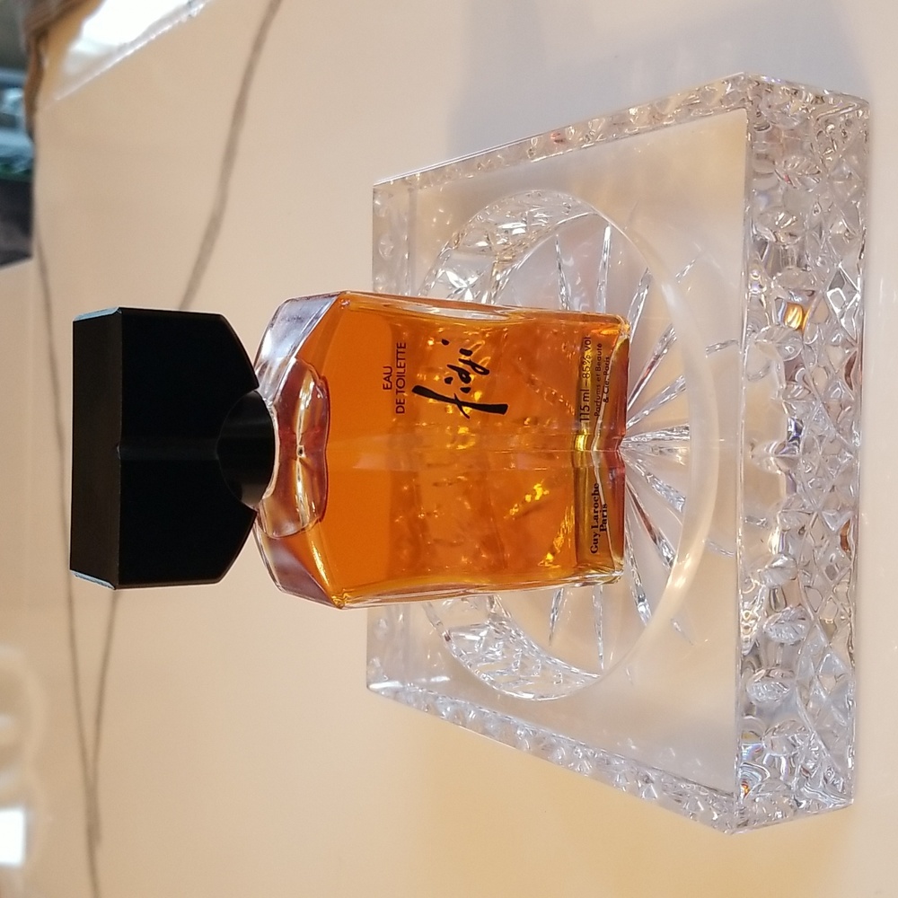 Rare Vintage Guy Laroche perfume nips 🥭